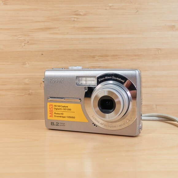 Kodak EasyShare M853 / 8.2MP Digital Camera / 3x Optical Zoom / Silver / Tested - Picture 1 of 8